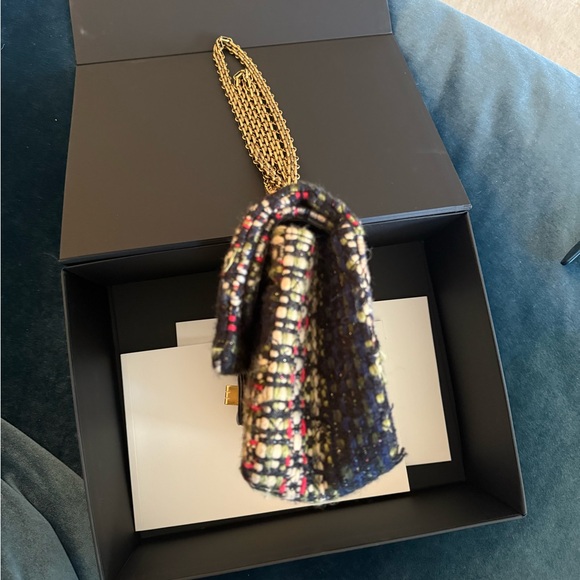 CHANEL TWEED 2.55 REISSUE  w/ BIJOUX CHAIN - Picture 8 of 16
